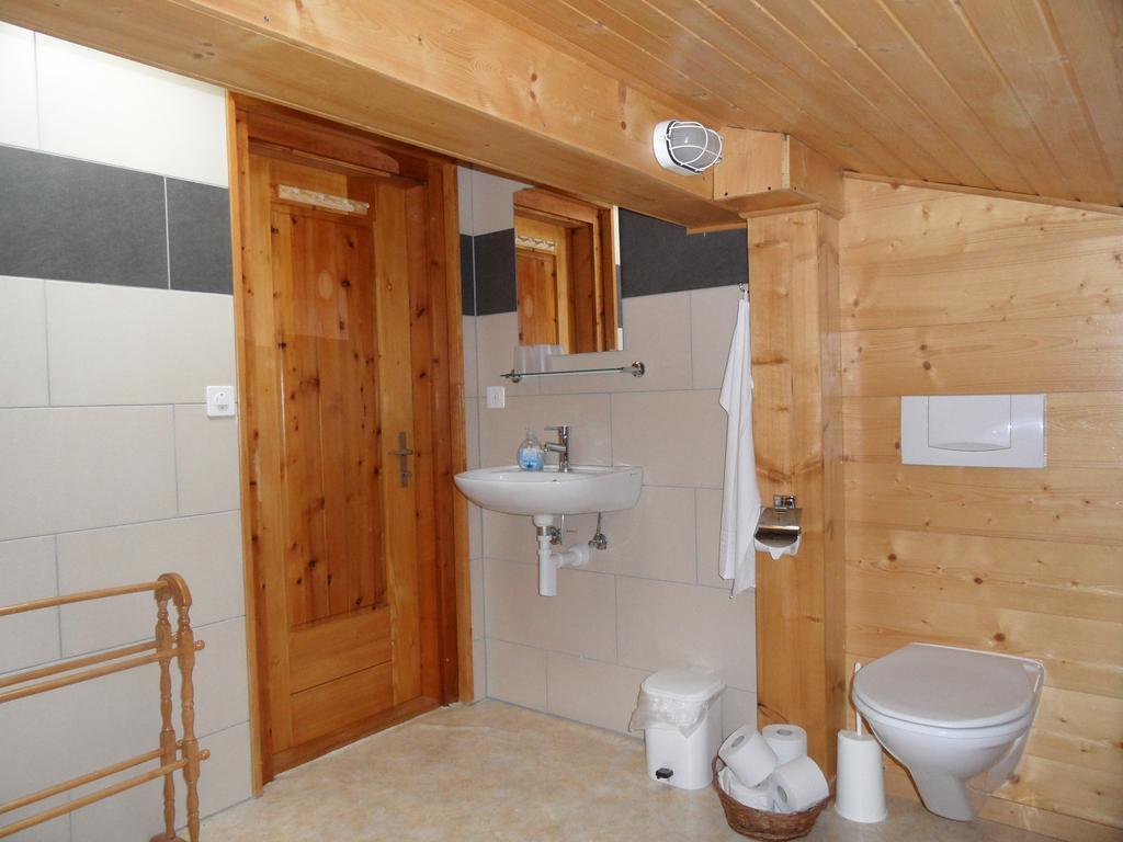 Chalet Esher Surrey Ried-Brig Eksteriør billede